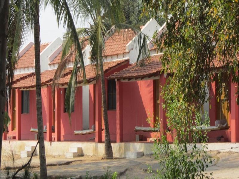 Hotel Gowri Hampi Exterior photo